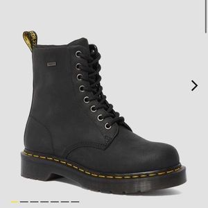Dr. Martens 1460 WOMEN'S WATERPROOF LACE UP BOOTS